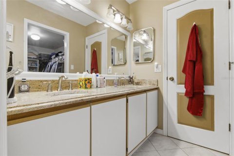 Condo in New Port Richey, Florida, 3 bedrooms  № 2092448 - photo 20