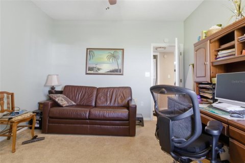 Condo in New Port Richey, Florida, 3 bedrooms  № 2092448 - photo 25