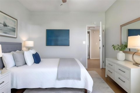 Condo in New Port Richey, Florida, 3 bedrooms  № 2092448 - photo 23