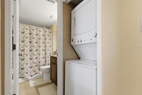 Condo in New Port Richey, Florida, 3 bedrooms  № 2092448 - photo 26