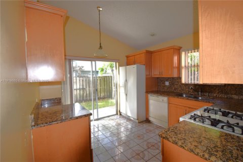 Casa en venta en Sunrise, Florida, 3 dormitorios, 146.88 m2 № 1974954 - foto 5