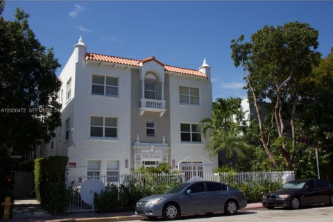 Apartamento en alquiler en Miami Beach, Florida, 32.52 m2 № 2067348 - foto 3