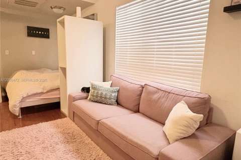 Apartamento en alquiler en Miami Beach, Florida, 32.52 m2 № 2067348 - foto 13