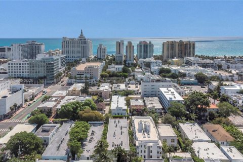 Apartamento en alquiler en Miami Beach, Florida, 32.52 m2 № 2067348 - foto 2