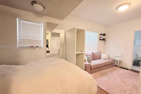Apartamento en alquiler en Miami Beach, Florida, 32.52 m2 № 2067348 - foto 12
