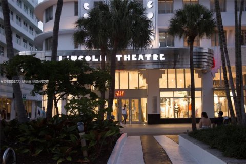Apartamento en alquiler en Miami Beach, Florida, 32.52 m2 № 2067348 - foto 23