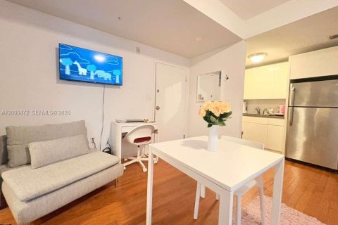 Apartamento en alquiler en Miami Beach, Florida, 32.52 m2 № 2067348 - foto 9