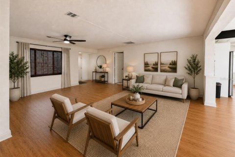 House in Seminole, Florida 3 bedrooms, 145.3 sq.m. № 2138639 - photo 4