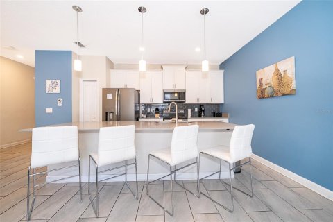 Adosado en venta en Kissimmee, Florida, 4 dormitorios, 177.81 m2 № 1911616 - foto 12