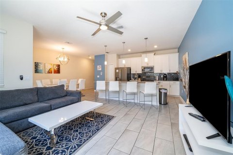 Adosado en venta en Kissimmee, Florida, 4 dormitorios, 177.81 m2 № 1911616 - foto 14