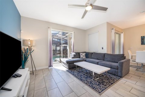 Adosado en venta en Kissimmee, Florida, 4 dormitorios, 177.81 m2 № 1911616 - foto 13