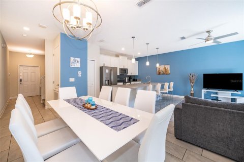 Adosado en venta en Kissimmee, Florida, 4 dormitorios, 177.81 m2 № 1911616 - foto 3
