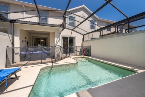 Adosado en venta en Kissimmee, Florida, 4 dormitorios, 177.81 m2 № 1911616 - foto 17