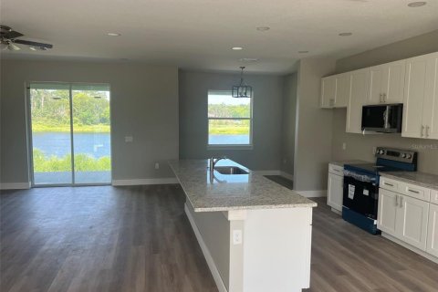 Casa en venta en Deltona, Florida, 3 dormitorios, 167.87 m2 № 2377987 - foto 6
