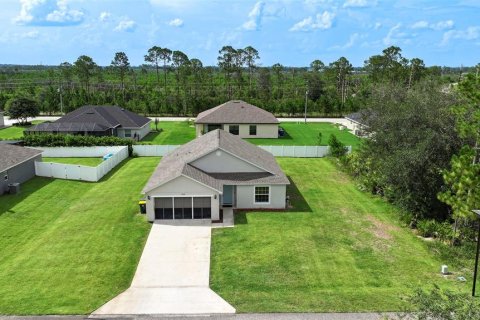 House in Sebring, Florida 3 bedrooms, 121.24 sq.m. № 2277886 - photo 4