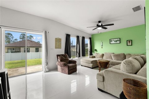 House in Sebring, Florida 3 bedrooms, 121.24 sq.m. № 2277886 - photo 14