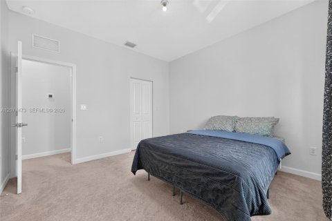 Adosado en venta en Homestead, Florida, 3 dormitorios, 157.38 m2 № 2320013 - foto 19