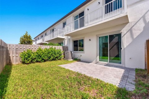 Adosado en venta en Homestead, Florida, 3 dormitorios, 157.38 m2 № 2320013 - foto 26