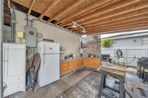 Villa ou maison à vendre à Hialeah, Floride: 3 chambres, 130.34 m2 № 2045702 - photo 21