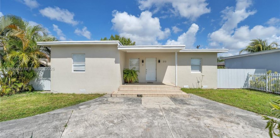 Villa ou maison à Hialeah, Floride 3 chambres, 130.34 m2 № 2045702