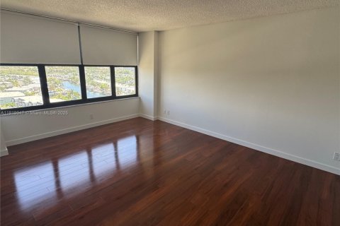 Condo in Hallandale Beach, Florida, 1 bedroom  № 2082666 - photo 13