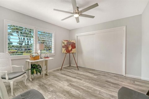 Condo in Sarasota, Florida, 2 bedrooms  № 2096535 - photo 22