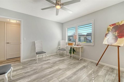 Condo in Sarasota, Florida, 2 bedrooms  № 2096535 - photo 23