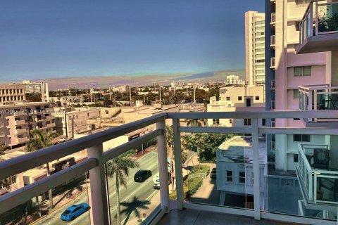 Condominio en venta en Miami Beach, Florida, 1 dormitorio, 75.44 m2 № 2028271 - foto 17