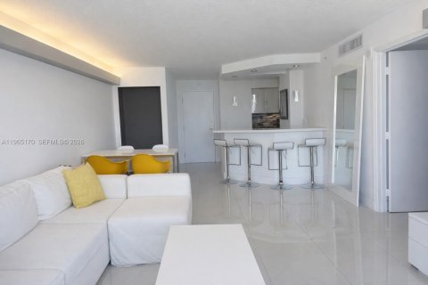 Condominio en venta en Miami Beach, Florida, 1 dormitorio, 75.44 m2 № 2028271 - foto 7