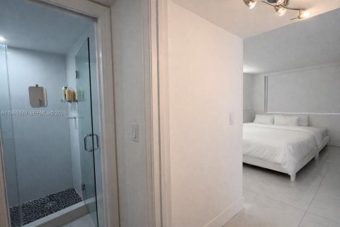 Condominio en venta en Miami Beach, Florida, 1 dormitorio, 75.44 m2 № 2028271 - foto 15