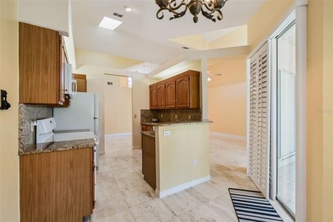 Copropriété à vendre à Lake Mary, Floride: 2 chambres, 117.06 m2 № 2147919 - photo 21