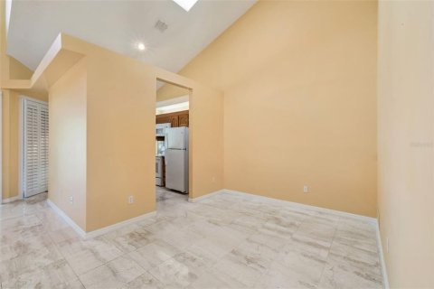 Copropriété à vendre à Lake Mary, Floride: 2 chambres, 117.06 m2 № 2147919 - photo 17