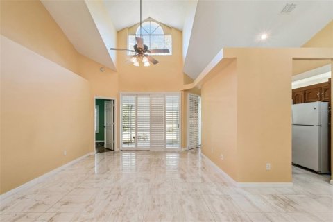 Copropriété à vendre à Lake Mary, Floride: 2 chambres, 117.06 m2 № 2147919 - photo 15