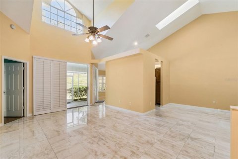 Copropriété à vendre à Lake Mary, Floride: 2 chambres, 117.06 m2 № 2147919 - photo 13