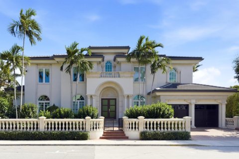 Villa ou maison à Palm Beach, Floride 5 chambres, 450.85 m2 № 2281587