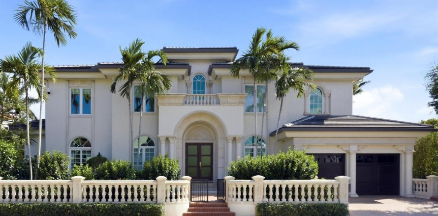 Villa ou maison à Palm Beach, Floride 5 chambres, 450.85 m2 № 2281587