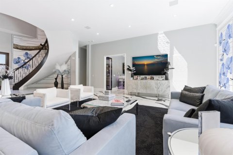 Villa ou maison à vendre à Palm Beach, Floride: 5 chambres, 450.85 m2 № 2281587 - photo 8