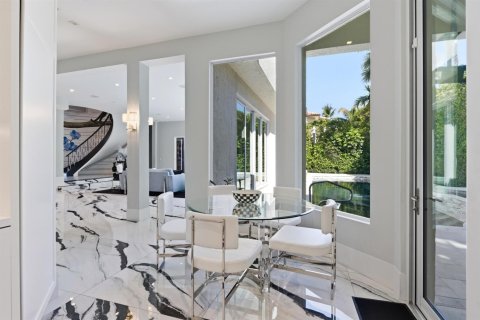 Villa ou maison à vendre à Palm Beach, Floride: 5 chambres, 450.85 m2 № 2281587 - photo 12