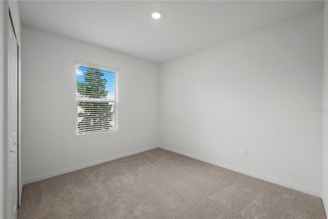 House in Dade City, Florida 5 bedrooms, 227.7 sq.m. № 1907432 - photo 5