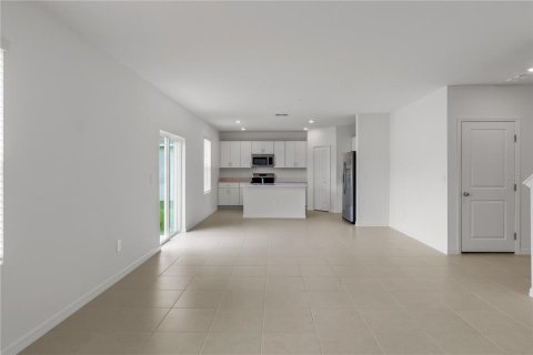 House in Dade City, Florida 5 bedrooms, 227.7 sq.m. № 1907432 - photo 9