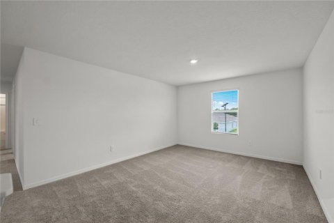 House in Dade City, Florida 5 bedrooms, 227.7 sq.m. № 1907432 - photo 20
