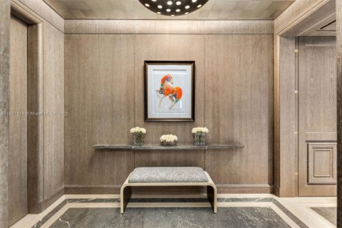 Condo in Miami, Florida, 4 bedrooms  № 1922661 - photo 12