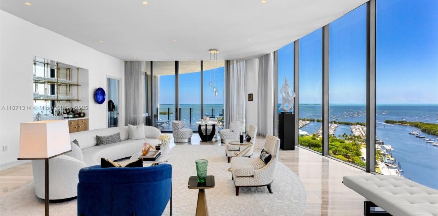 Condo in Miami, Florida, 4 bedrooms  № 1922661