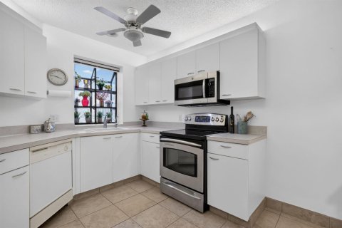 Condominio en venta en Boynton Beach, Florida, 3 dormitorios, 146.6 m2 № 2260453 - foto 13