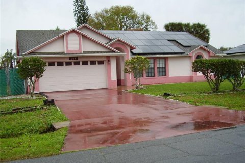 Casa en alquiler en Kissimmee, Florida, 3 dormitorios, 157.93 m2 № 1919819 - foto 1