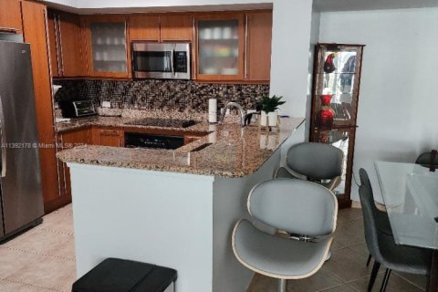 Снять в аренду кондоминиум в Халландейл-Бич, Флорида 2 спальни, 124.77м2, № 1979631 - фото 17