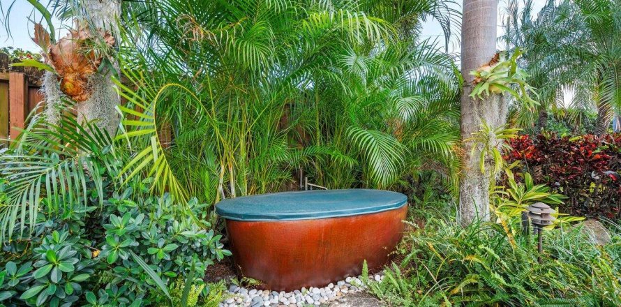 House in Delray Beach, Florida 4 bedrooms, 186.73 sq.m. № 1117871