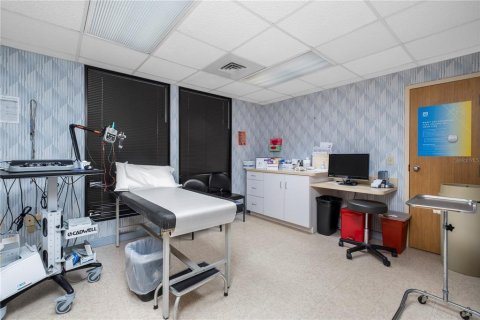 Commercial property in Gainesville, Florida 466.65 sq.m. № 1893925 - photo 16