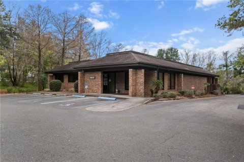 Commercial property in Gainesville, Florida 466.65 sq.m. № 1893925 - photo 1