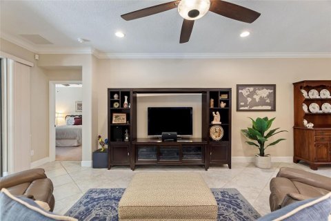 House in Davenport, Florida 3 bedrooms, 178.93 sq.m. № 1757945 - photo 15